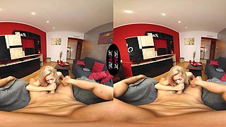 Arianna delivers sensual VR service in high quality passion