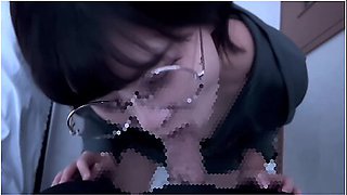 After A Junior College Student Gave Him A Nice Blow Job, He Shot A Lot Of Sperm On His Chest