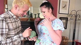 AuntJudysXXX - Curvy MILF Kjirsten Fucks the Antique Dealer