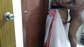 Indian Real 35y Old Maid Cleaning Boss's Room When His Wife Not At Home Just Then The Boss Give Her Anal Fuck