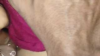 Desi BB ki bad tits look at the ass and press it.