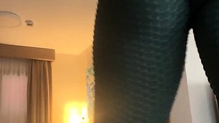 amateur vip ass masturbating on live webcam