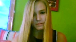 Blonde Webcam Girl Masturbates and Shows Her Pussy