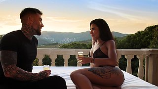 Passionate Outdoor Humping Of Andrea Retali Under The Warm