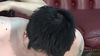 Investigator Captured by Dark Organization Female Boss Refuses to Confess Identity, Even After Repeated Facesitting and Biting