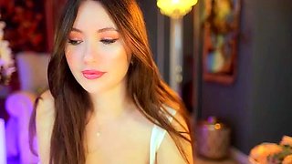 Amateur Webcam Teen Masturbates And Teases