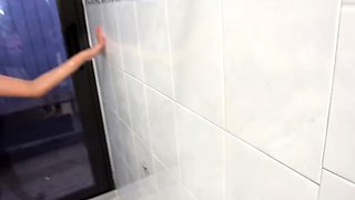 Gorgeous Anissa Kate Gives Lucky Fan Time of His Life