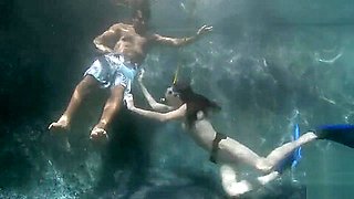 Monica Sexxxton - Underwater Blowjob Scuba