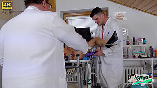 Real Orgasm of Young Bomshell Barbie Esm in Gyno Chair with Fucking Machine