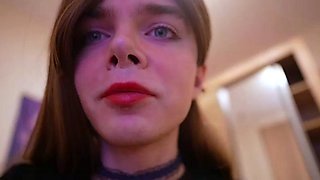 Shemale masturbating big cock