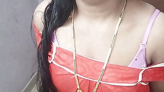 Indian Desi Sexy Bhabhi Devar Se Akela Me Chudwati Hai Jab Uska Husband Ghar Pe Nahi Hota Hai. Indian Desi Hindi Dirty Talking BF Videos.