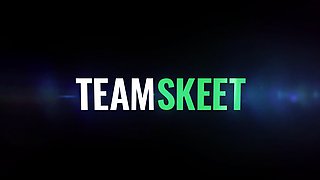 What a wonderfully slutty girlfriend she is