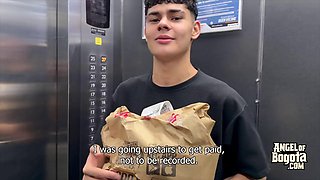 Bareback Twink One Shows Up on Latinas Doorstep