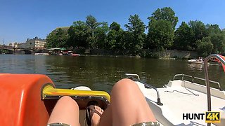 HUNT4K. Muscled male is watching how his babe becomes