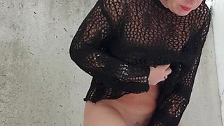 Nude in Snow with Orgasm and Squirt