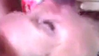 Gebundenes deutsches Babe Outdoor-Titty-ficked