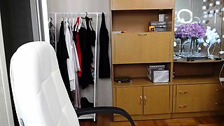 Close up MILF masturbation