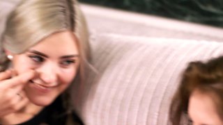 Eva Elfie X Hayli Sanders X Sienna Kim