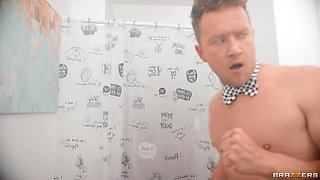 Glasses Girls Go For It With Van Wylde, Izzy Lush, Spencer Bradley - Brazzers