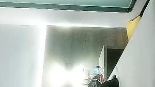 Amateur teen bating on cam at