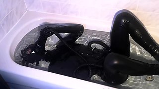 Amateur wild chick solo masturbation