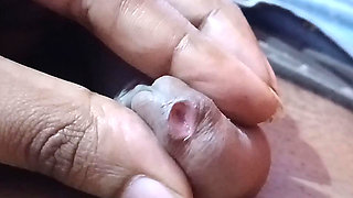 Amateur solo dick stroking session in bedDaddy dick amateur masturbation hand job Big Daddy dick amateur masturba