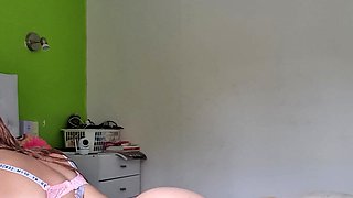 Perfect Round Ass Babe Anal Masturbating