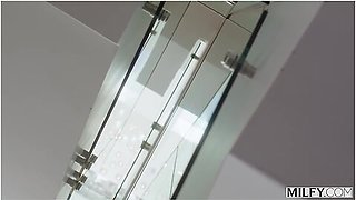 Thirsty Mom Savannah Goes Airtight In Epic Gangbang - Savannah Bond