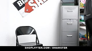 Shoplyfter - teen caught shoplifting gets screwed in security