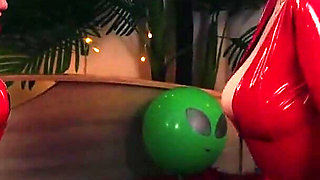 Foot Fetish and Pussy Play with Cowgirl Position Lesbian Fuck Rough Sex