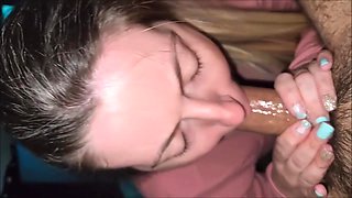 tout mon sperme gicle dans sa bouche