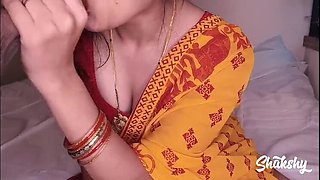 Indian Wife Cheats On Husband With Ex Boyfriend - Homemade Blowjob & Doggy Style