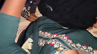 Woke up my sleeping wife at night and punched her ass! Desi vhabhi blowjob