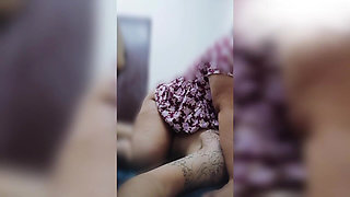 Pregnant Wife Gives Blowjob