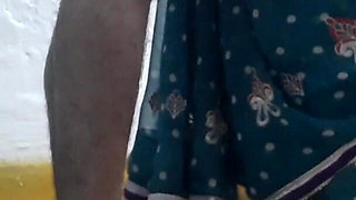 Hot Romance with Young Maid