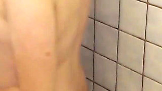 Shower Cam: Girlfriend in Parents Shower