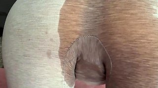 Goddess soaks her leggings / yoga pants before ripping them