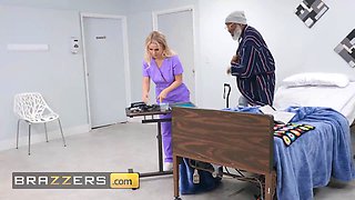 Slimthick Vic Can't Resist Drilling Her Ass While Patient Drills Her Cashmere
