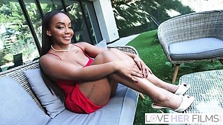 Classy Lily Starfire at ebony movie