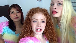 Sexy amateur lesbians licking the ass HD