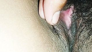 Pinay Girlfriend watches porn while I play her pussy