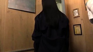 Amateur Asian does doggystyle with boyfriend