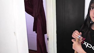 Beautiful Employee In Skirt! Is Fucked On The Stairs . She Lets Herself Be Fucked By Her Boss