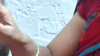 Red Saree Sister in Law Fuck by Brother in Law