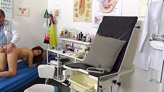 Sexy Brunette Teen Fingering Toying