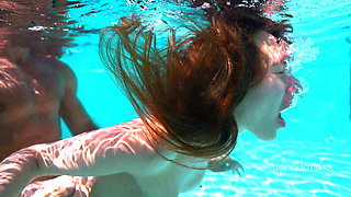 Underwater Fuck in the Pool