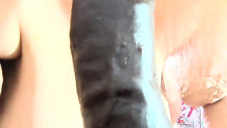 She the Boss Riding Him on Her Desk That Pussys the Best