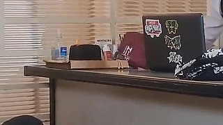 Doctor Crown Pervert Suzie Gave Her Little Medicine to Heal Her Young Man