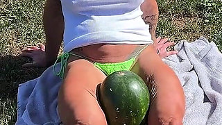 Muscle MILF Kandys Watermelon Crush Domination