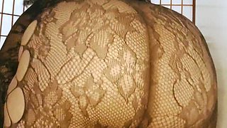 SEXY BBW SHOWS OF HER FAT ASS IN ALL BLACK